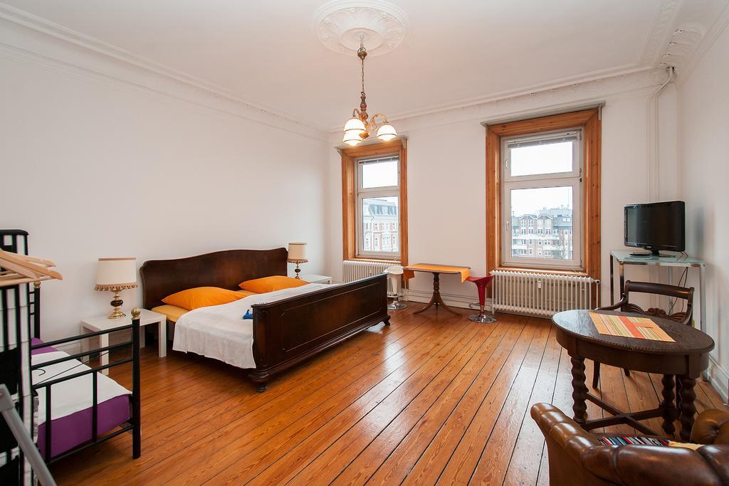 Gaestezimmer Am Hansaplatz ฮัมบูร์ก ภายนอก รูปภาพ